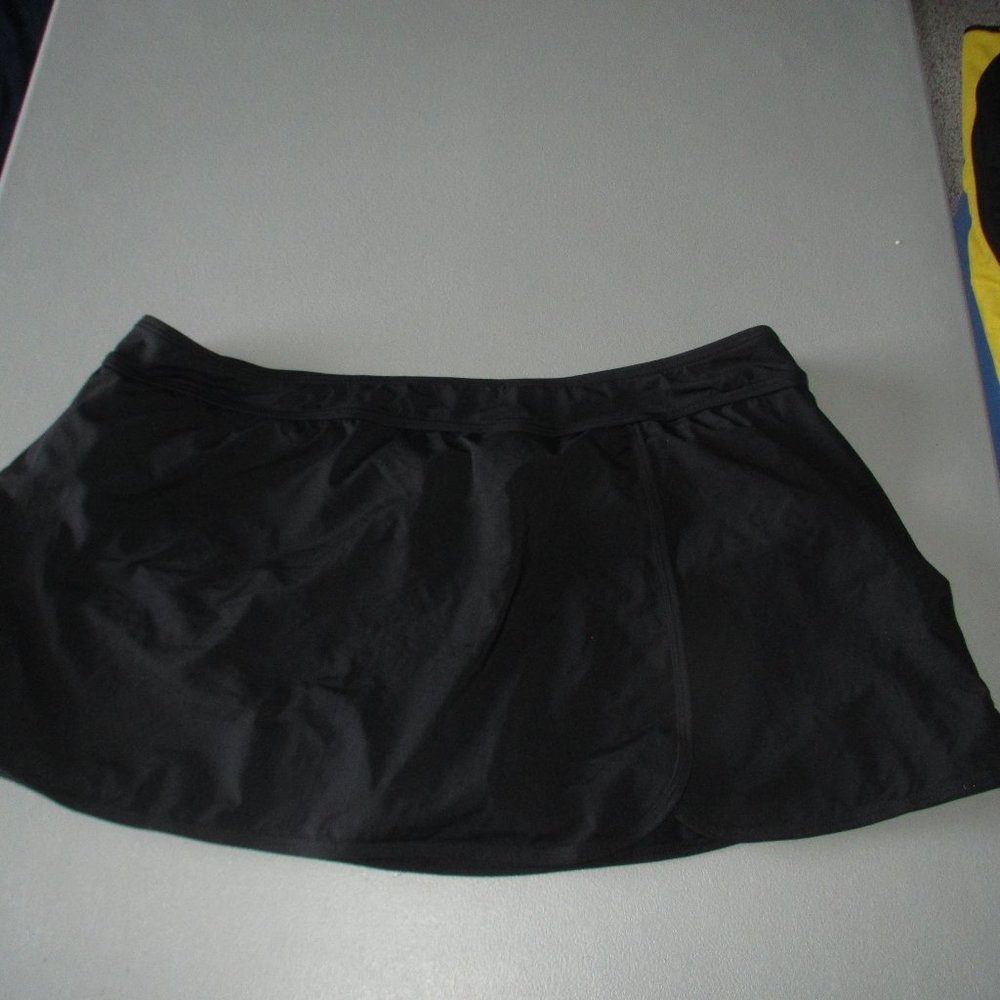 Black Captiva Swim Skirt Size 2X